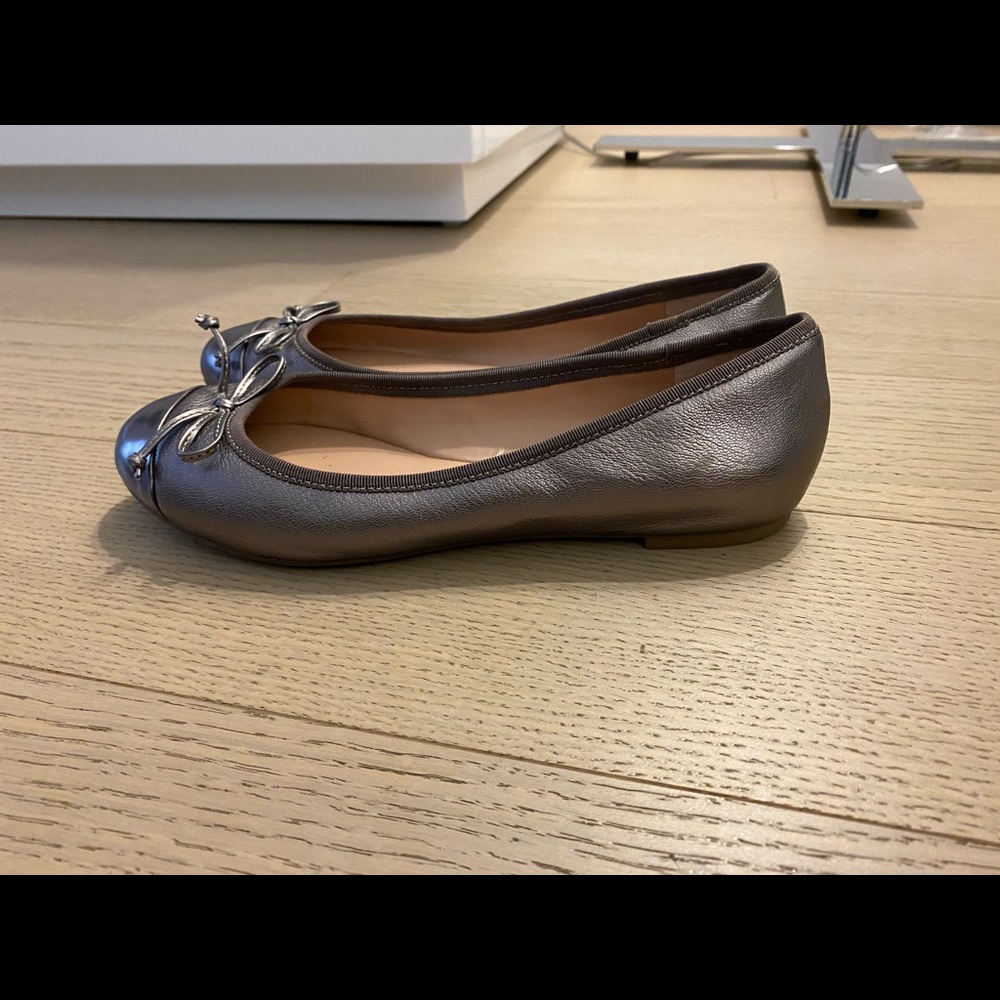 Banana Republic Flats